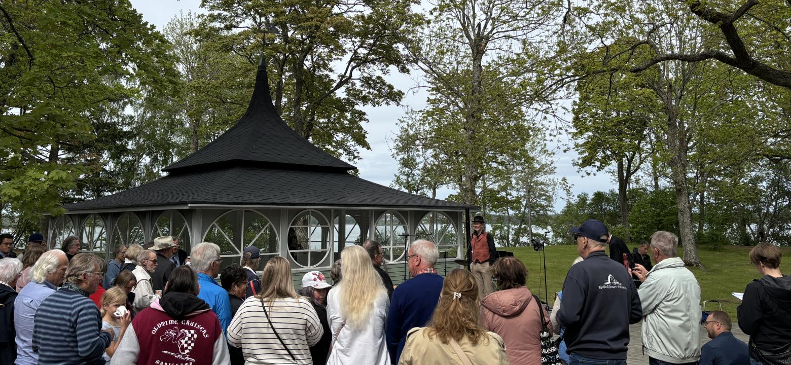 Invigningen av paviljongen på Lilla holmen Bild från invigningen av paviljongen på Lilla holmen
