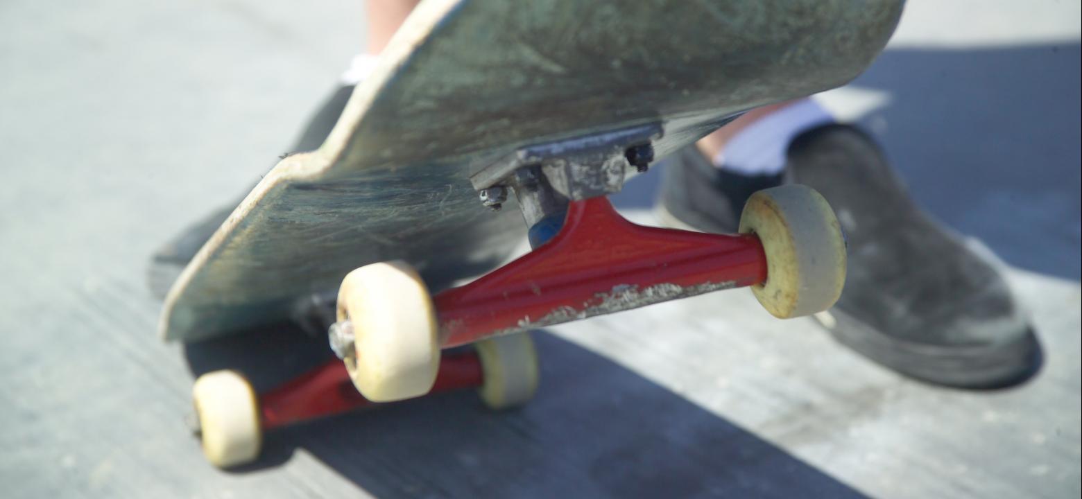 Bilden visar en skateboard